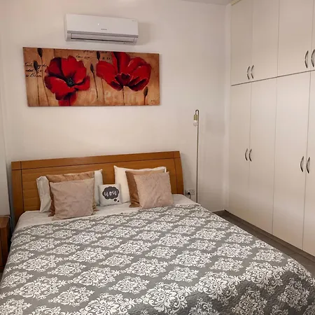 Queens Gardens - Kato - Next To Kings Ave Mall --- By Yiota パ フォス