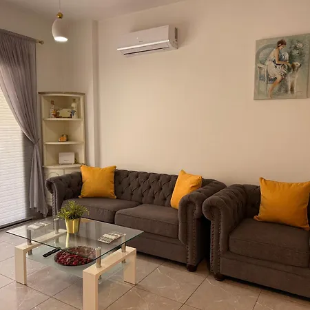公寓 Queens Gardens - Kato - Next To Kings Ave Mall --- By Yiota Paphos
