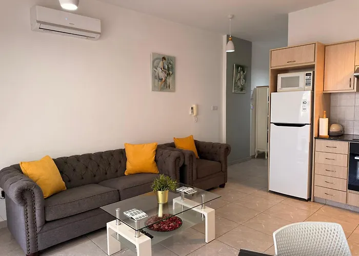 Queens Gardens - Kato - Next To Kings Ave Mall --- By Yiota Paphos