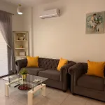 Appartement Queens Gardens - Kato - Next To Kings Ave Mall --- By Yiota Paphos