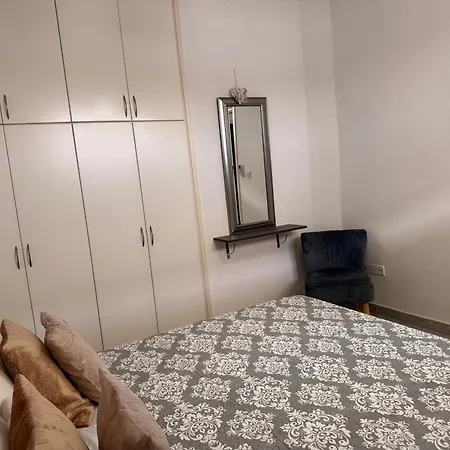 Queens Gardens - Kato - Next To Kings Ave Mall --- By Yiota Appartement Paphos